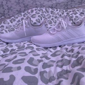 white adidas tennis shoes (never worn) size 6.5